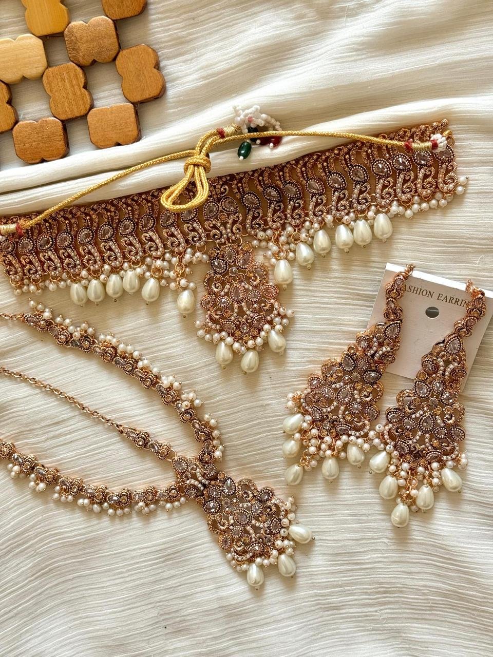 Regal Crimson Red & Antique Gold Bridal Jewellery Set - Image 7