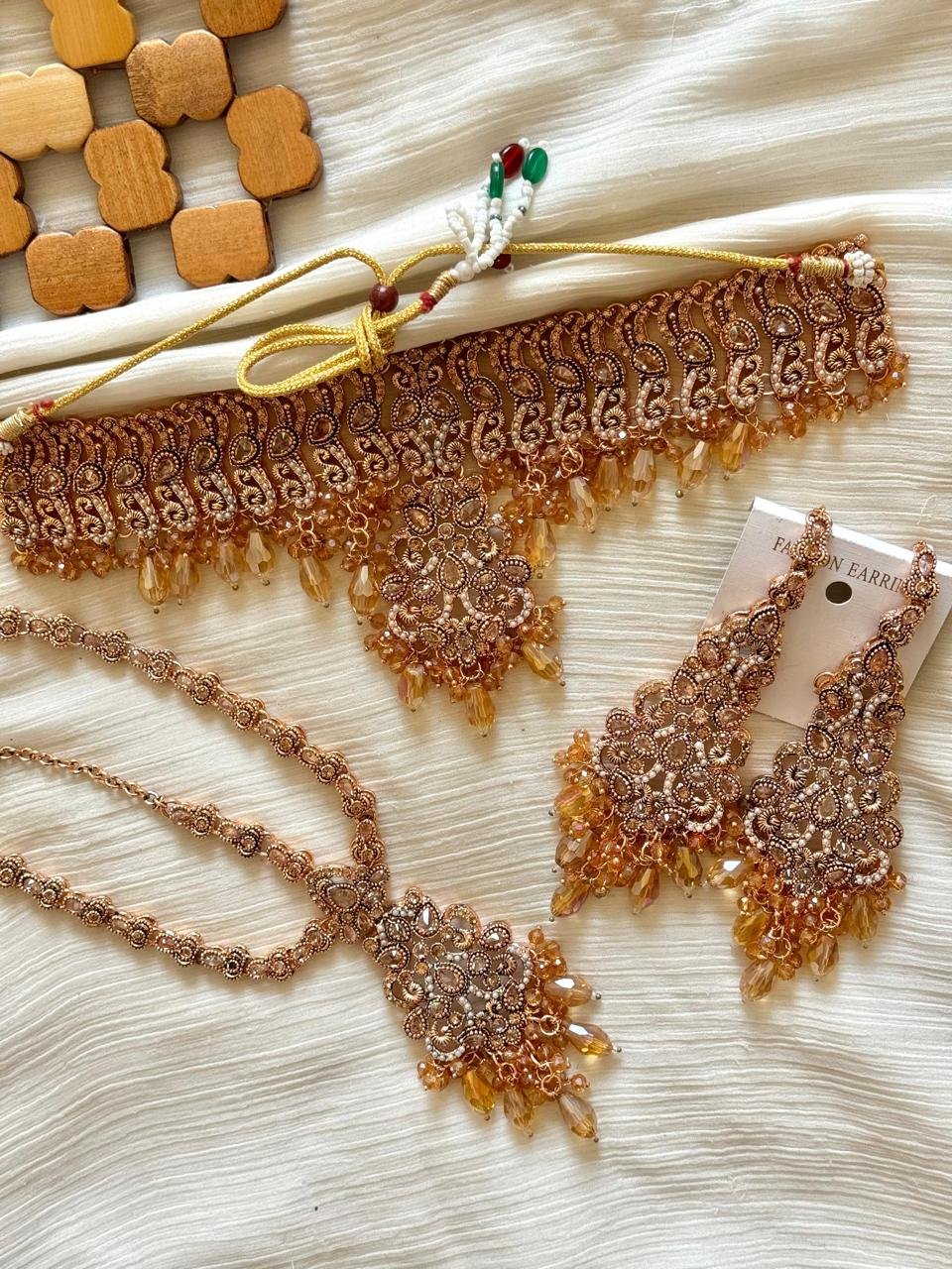 Regal Crimson Red & Antique Gold Bridal Jewellery Set - Image 3